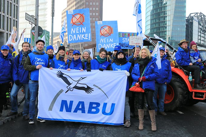 Demo „Wir haben es satt“ - Foto: NABU/Eric Neuling