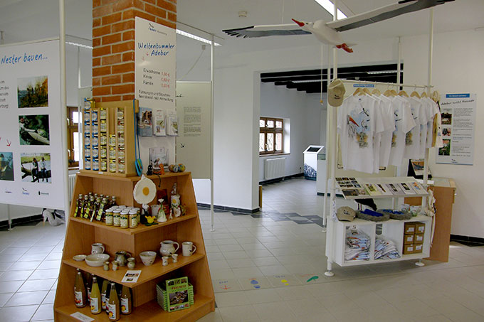 Shop im Besucherzentrum Rühstädt - Foto: Petra Schlaugat