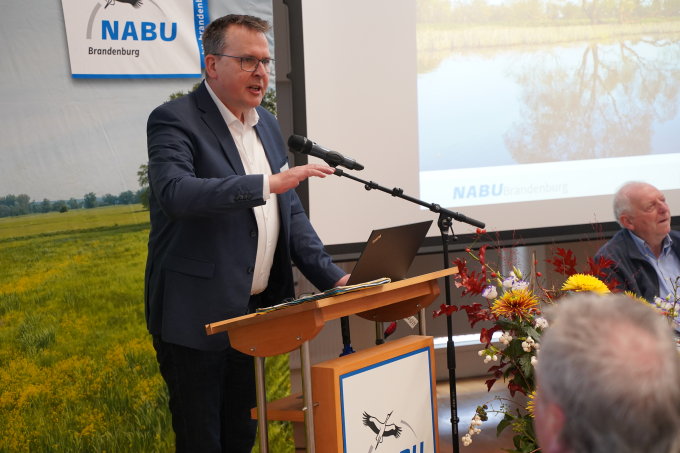 Johannes Funke, SPD-Landtagsabgeordneter plädiert dafür, die Gräben zwischen Landwirtschaft und Naturschutz zu überwinden. - Foto: M. Ebersbach
